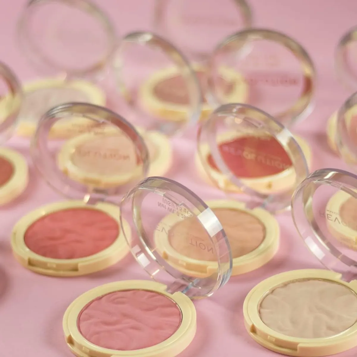 BLUSHER RELOADED - MAKE UP REVOLUTION