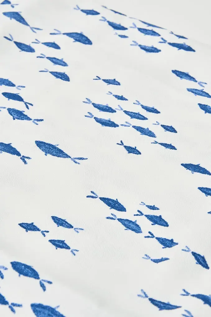 Corremesas con banco de peces en algodón