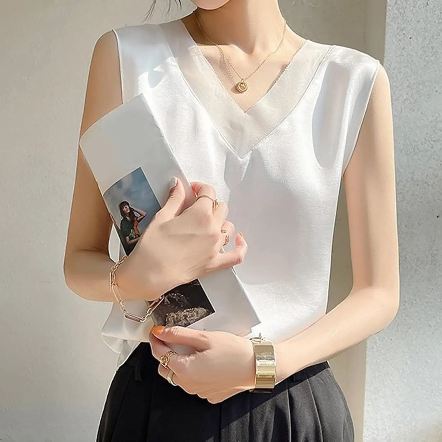 Women's Camisole Glossy Satin Sleeveless V Neck Lace Toggle Cut Sweatshirt Beaded Womens Top